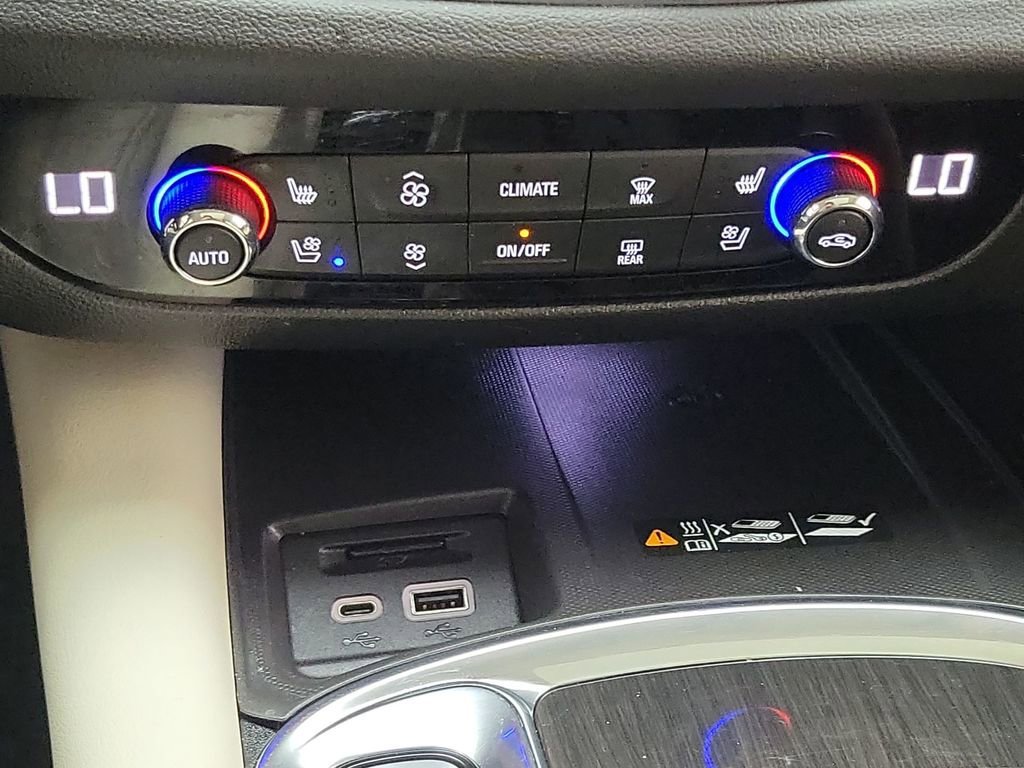 2023 Buick Enclave Premium - Photo 17