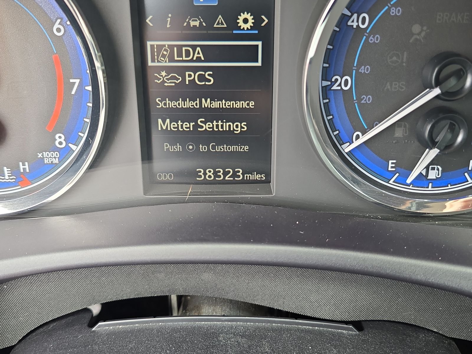 Used 2017 White Toyota SE image 25