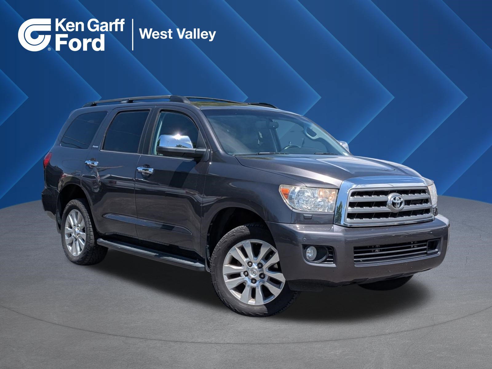 2013 Toyota Sequoia 5.7 Auto 4WD Platinum's photo