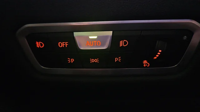 Used 2022 Dark Graphite BMW xDrive40i image 20