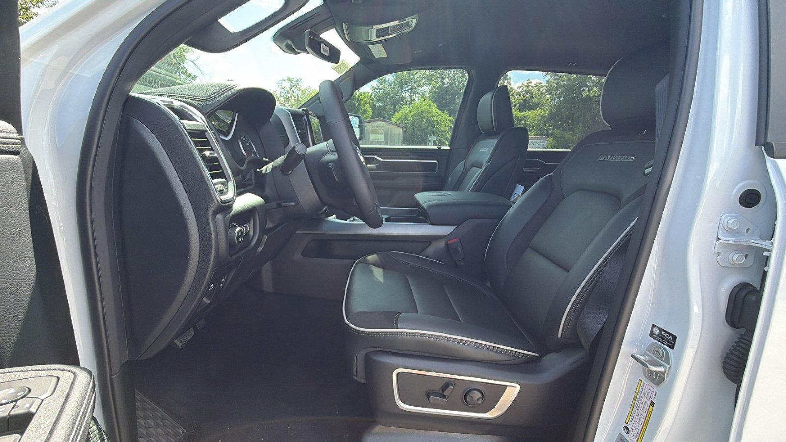 New 2026 Bright White Clear-Coat Exterior Paint RAM Laramie image 11