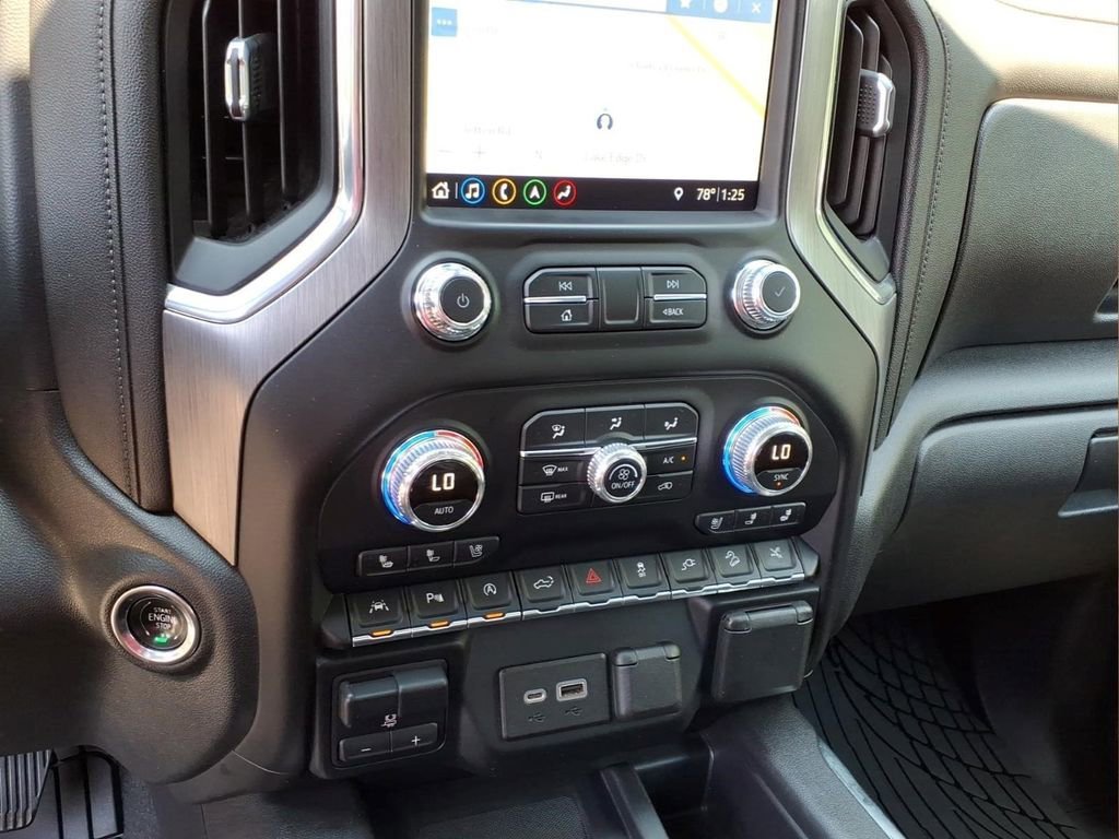 Used 2019 WHITE FROST TRICOAT GMC Denali image 6
