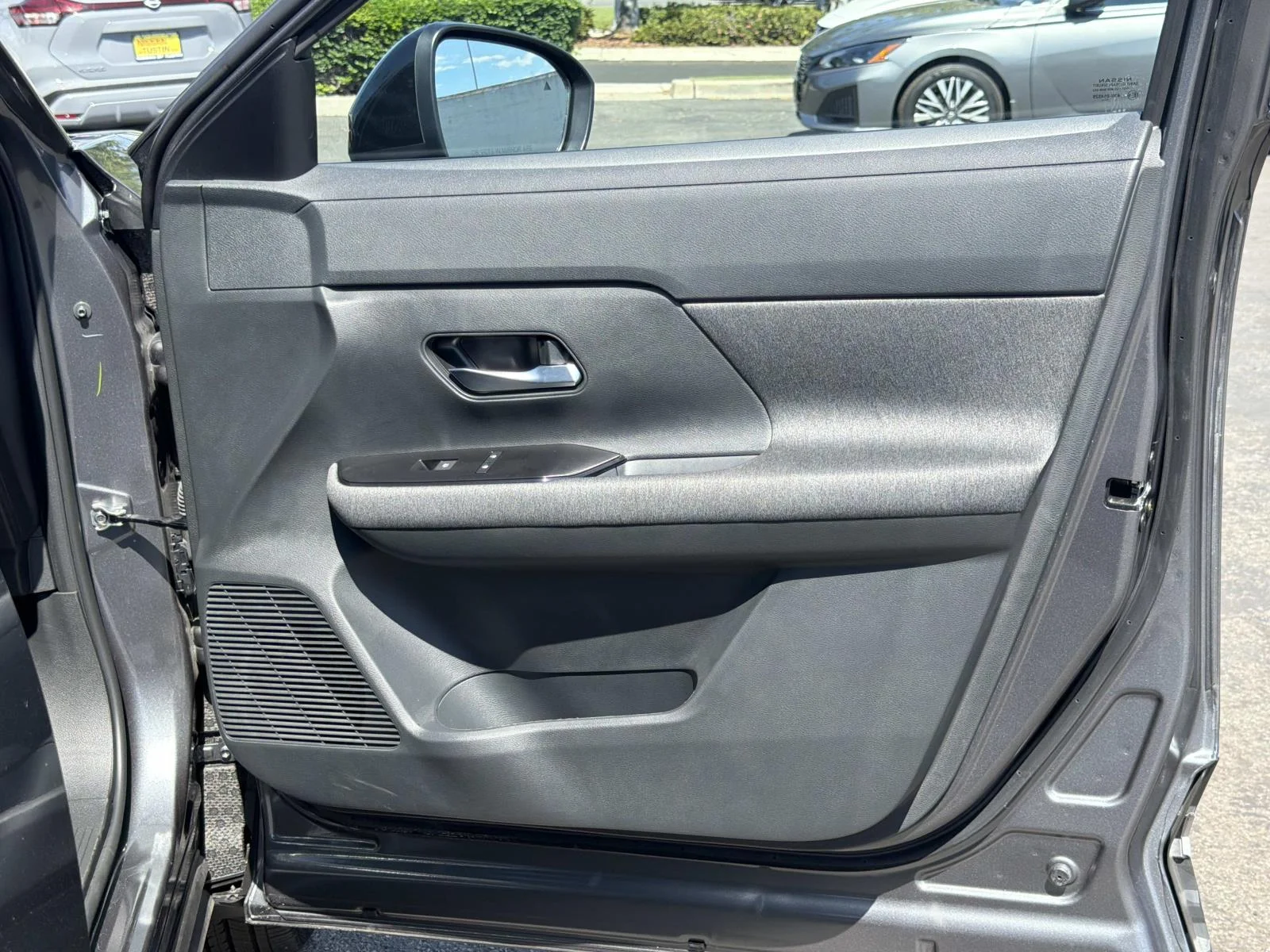 Used 2026 GUN METALLIC Nissan SV image 29