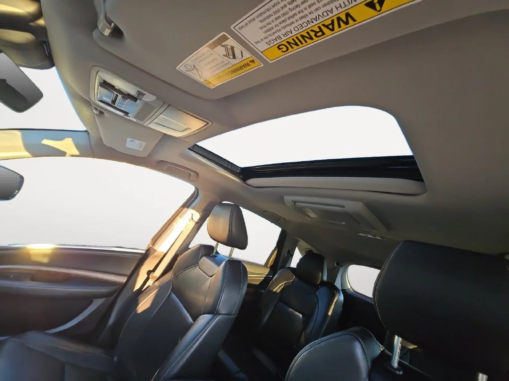 Used 2020 White Acura Technology image 17
