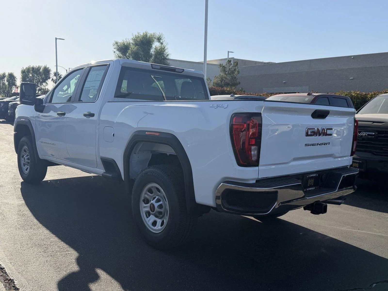 New 2026 Summit White GMC Pro image 4