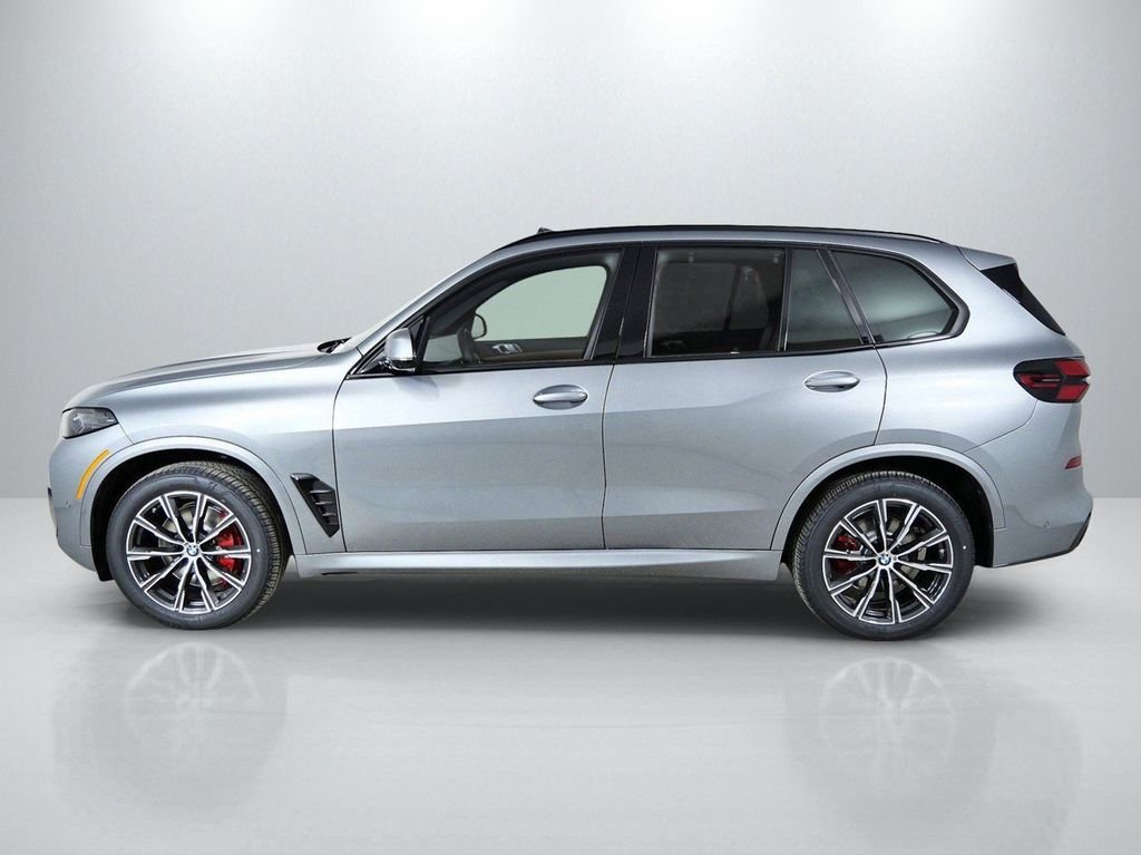 Used 2026 Skyscraper Grey Metallic BMW xDrive40i image 16