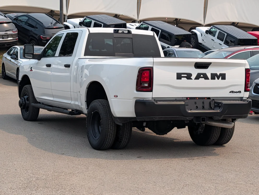 New 2026 White RAM Tradesman - - 4x4 - 6.7L Cummins HO Turbo Diesel - Tradesman Level 1 Pkg w/ 12 Screen & More! image 6