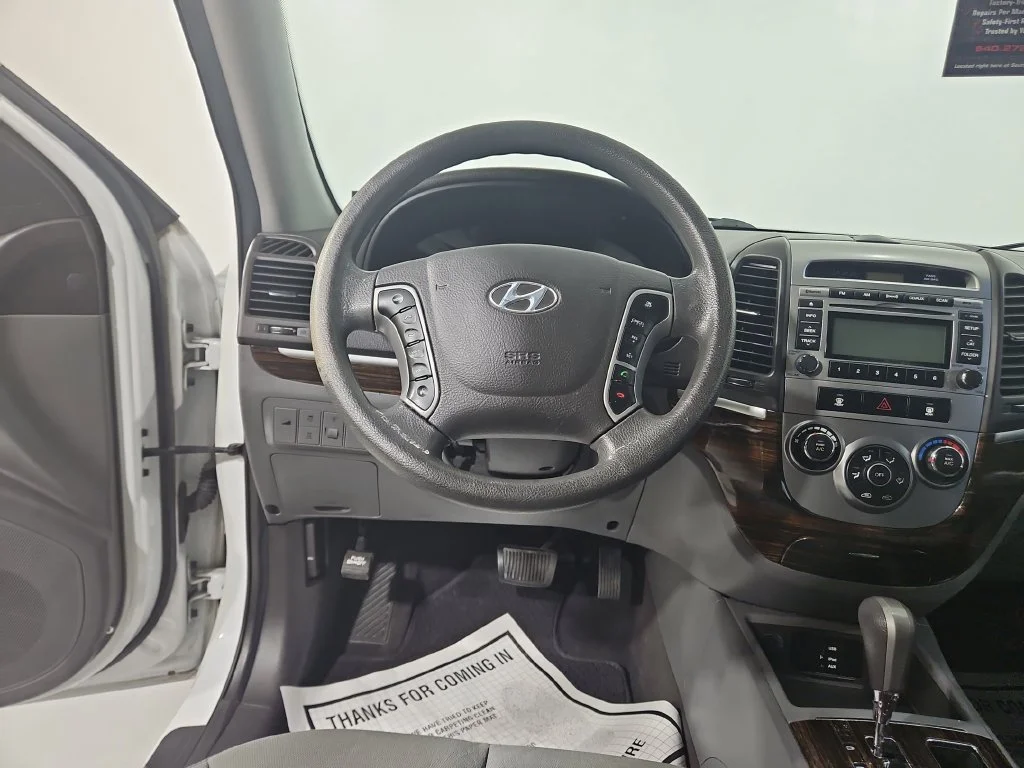 Used 2012 White Hyundai GLS image 14