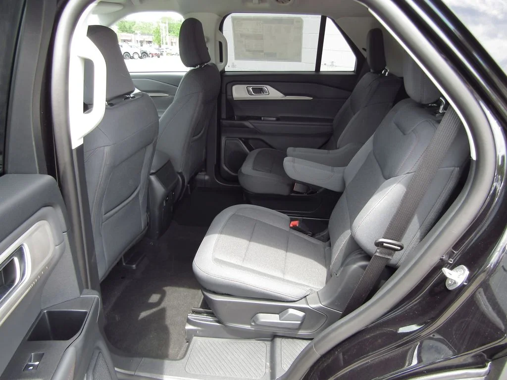 New 2026 Agate Black Metallic Ford Active image 19