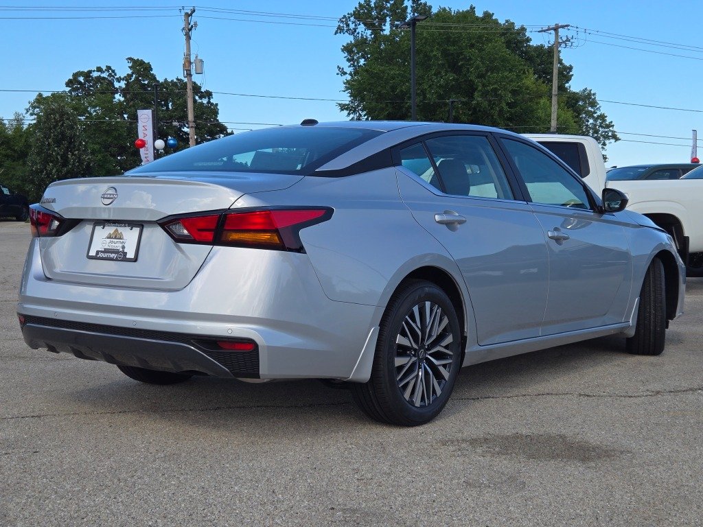 New 2026 Brilliant Silver Metallic Nissan SV image 10