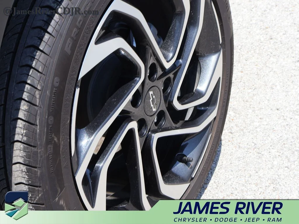 Used 2025 Yellow Chevrolet RS image 39