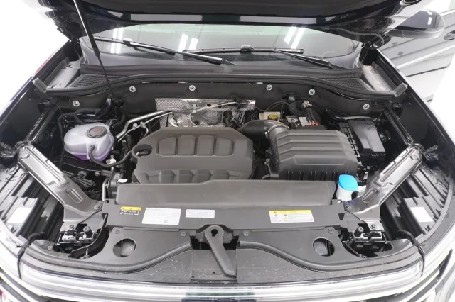 New 2026 Deep Black Pearl Volkswagen 2.0T SE w/Technology image 37
