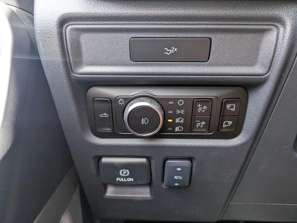 New 2026 Agate Black Metallic Ford Lariat image 31