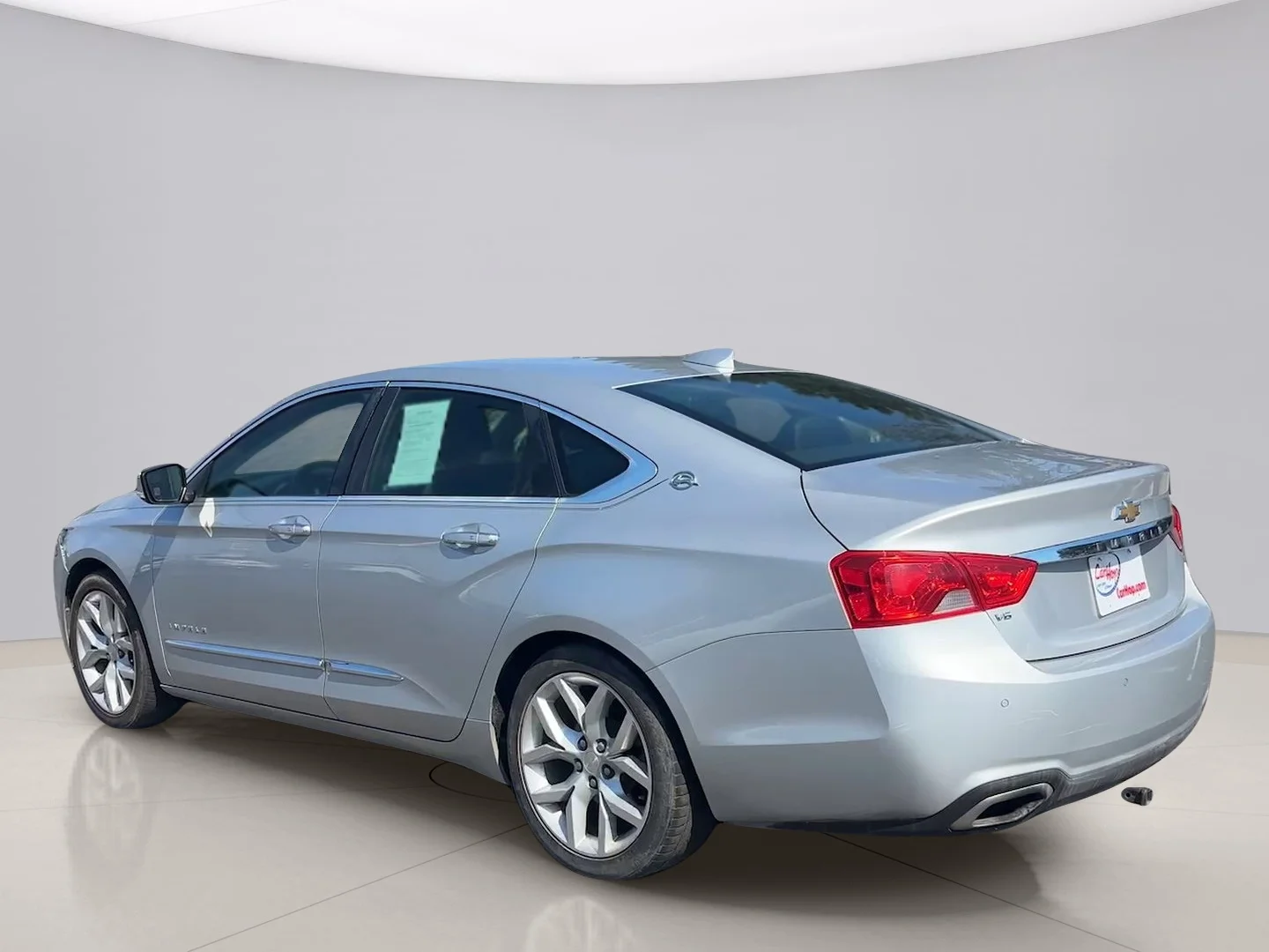 Used 2015 Silver Chevrolet 2LZ image 3