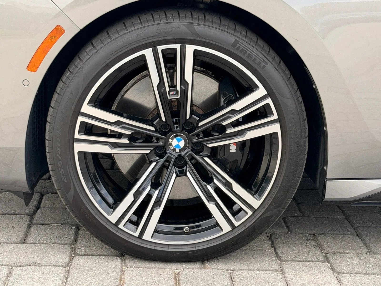 Certified Used 2023 Oxide Grey Met BMW 740i image 13