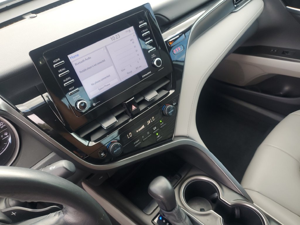 Used 2024 Silver Toyota SE image 19