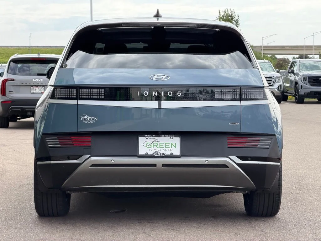 Used 2024 Blue Hyundai SEL image 8