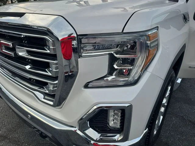 Used 2019 White GMC SLT image 32