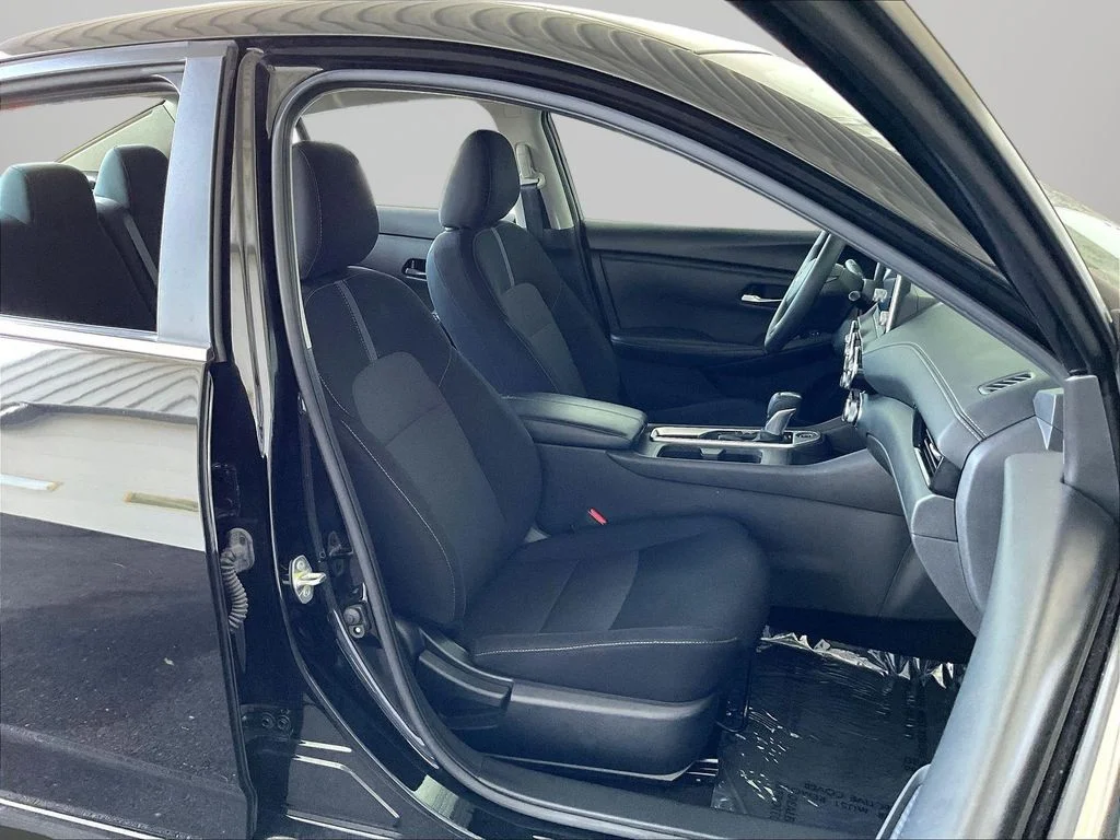 Used 2024 Super Black Nissan SV image 28