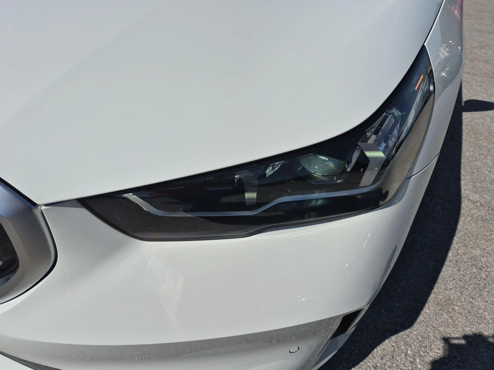 Used 2026 WHITE BMW 530i image 9