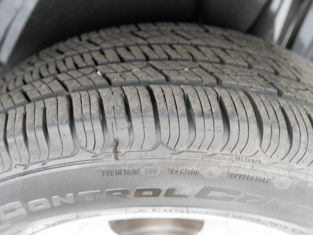 Used 2014 Gold Chevrolet LS image 25