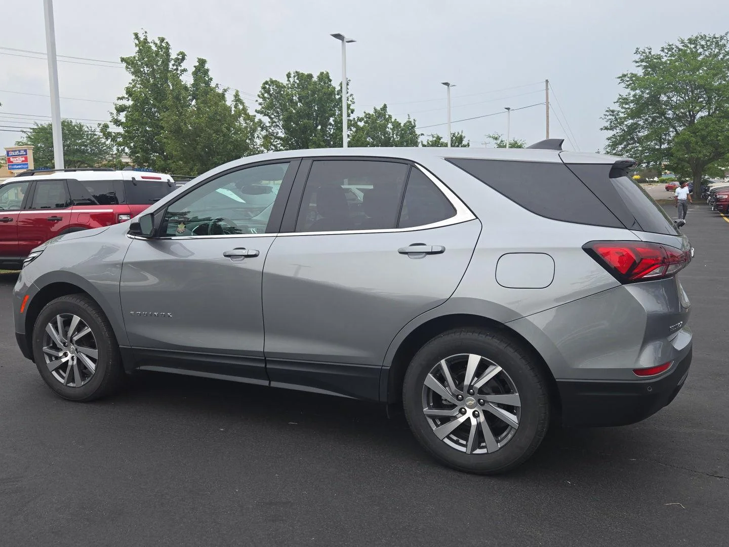 Used 2024 Gy Chevrolet  image 3