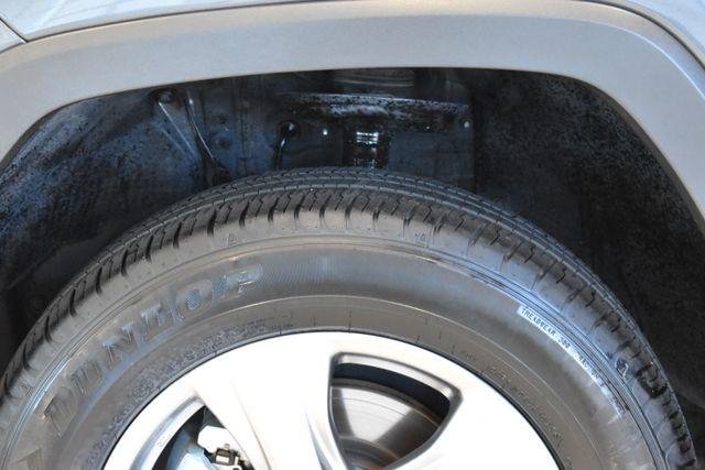 Certified Used 2025 MAGNETIC GRAY MET. Toyota  image 28