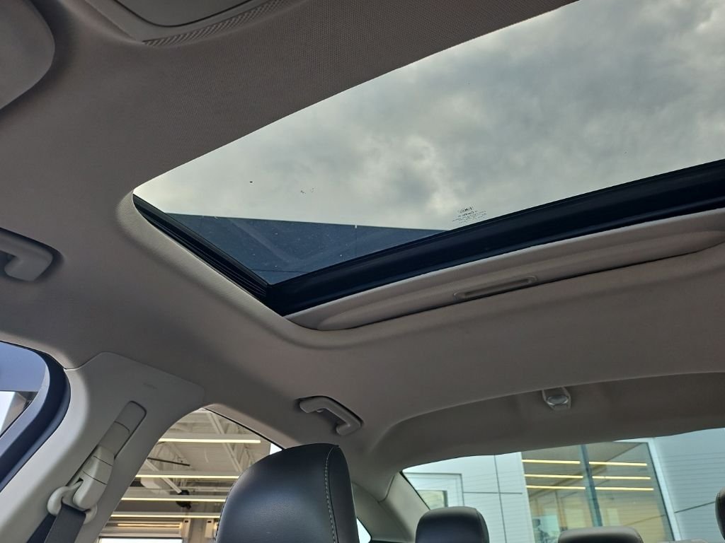 Used 2014  Ford SE image 35