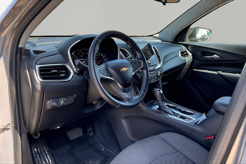Used 2018 Gray Chevrolet LT image 17