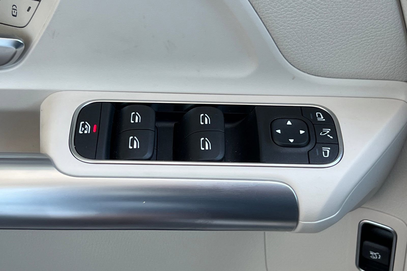 Certified Used 2026 Polar White Mercedes-Benz 250 image 16