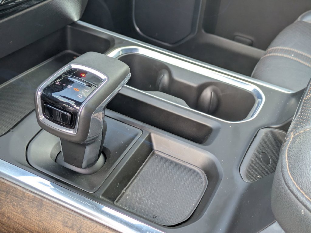 Used 2023 IRIDESCENT PEARL TRICOAT Chevrolet High Country image 21