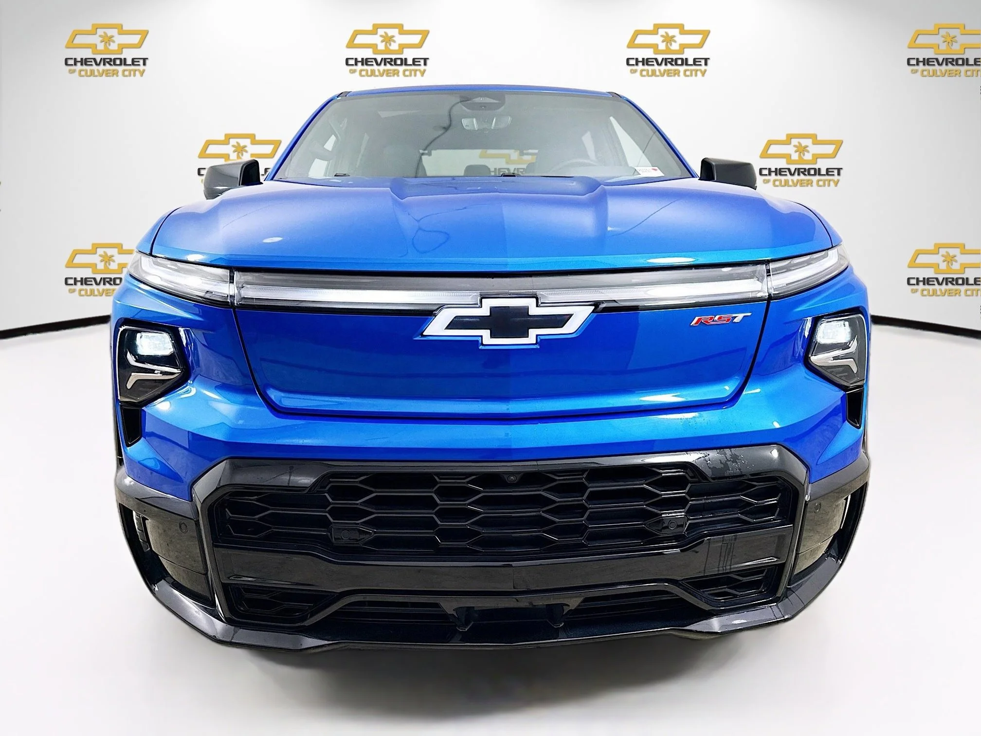 Used 2025 Chevrolet Silverado EV RST with VIN 1GC402EL1SU408518 for sale in Culver City, CA