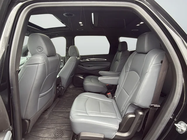 Used 2023 Black Buick Essence image 27