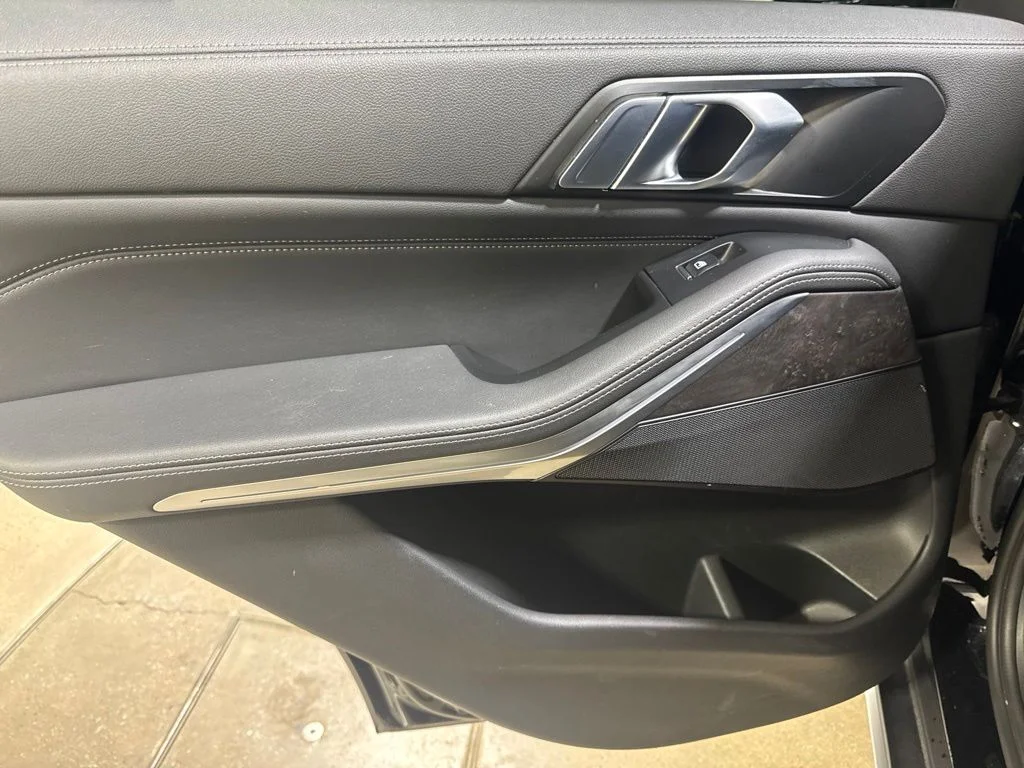 Used 2023 Jet Black BMW xDrive40i image 20