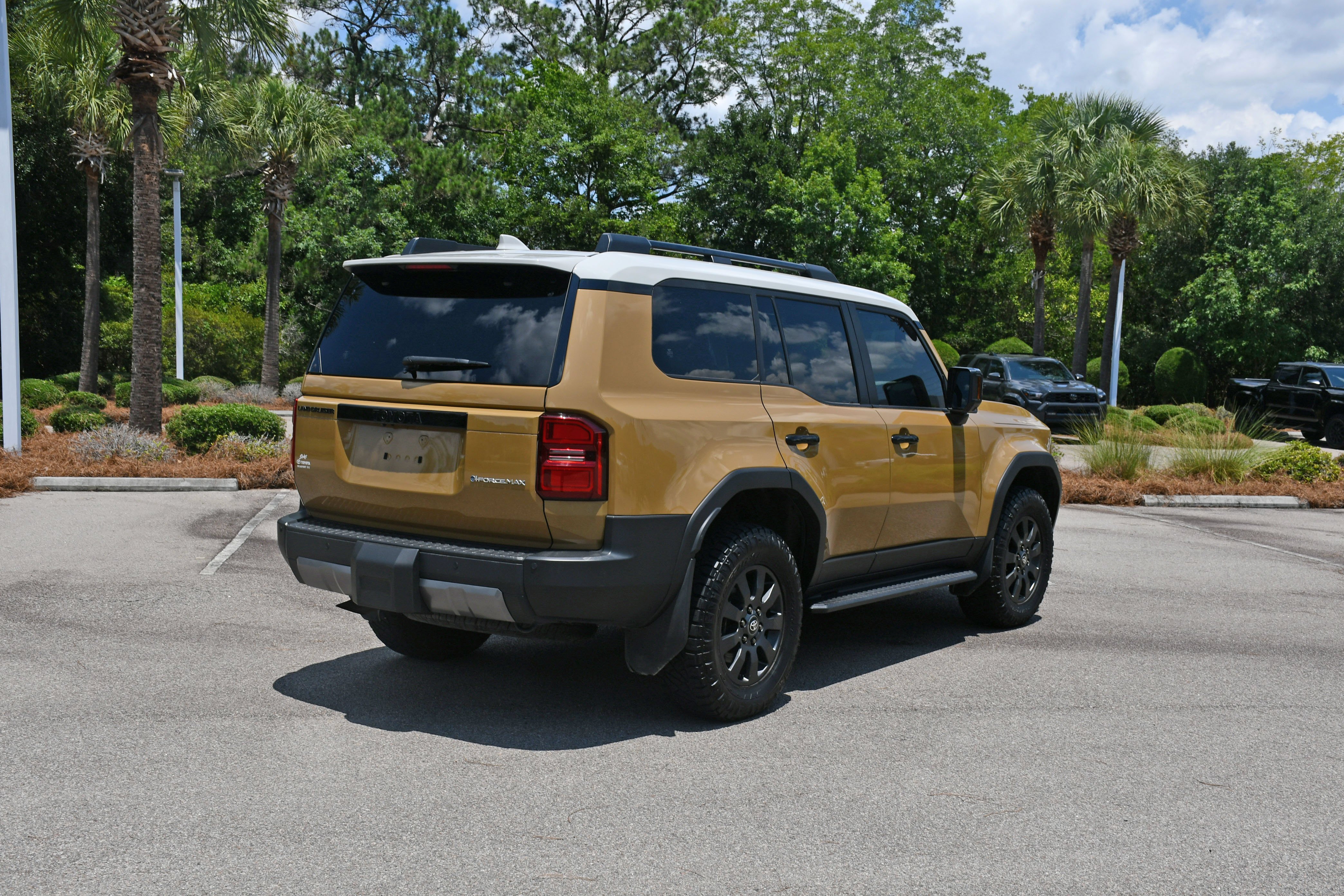 Used 2025 Gray Toyota  image 3