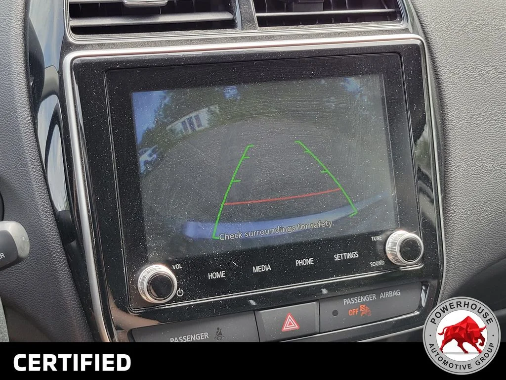 Used 2024  Mitsubishi  image 25