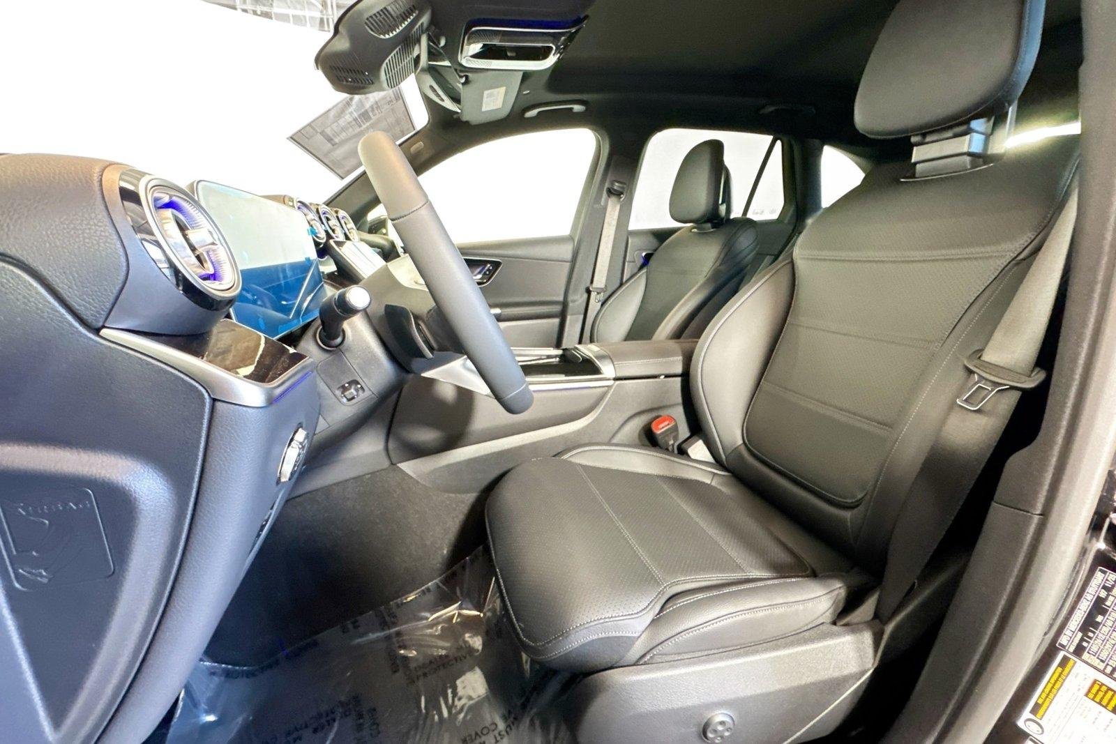 New 2026 Obsidian Black Metallic Mercedes-Benz GLC 300 image 18