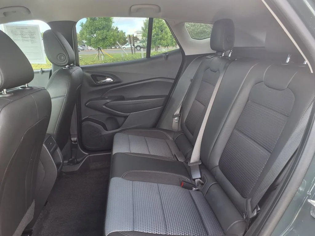 Used 2025 Gray Chevrolet LT image 18