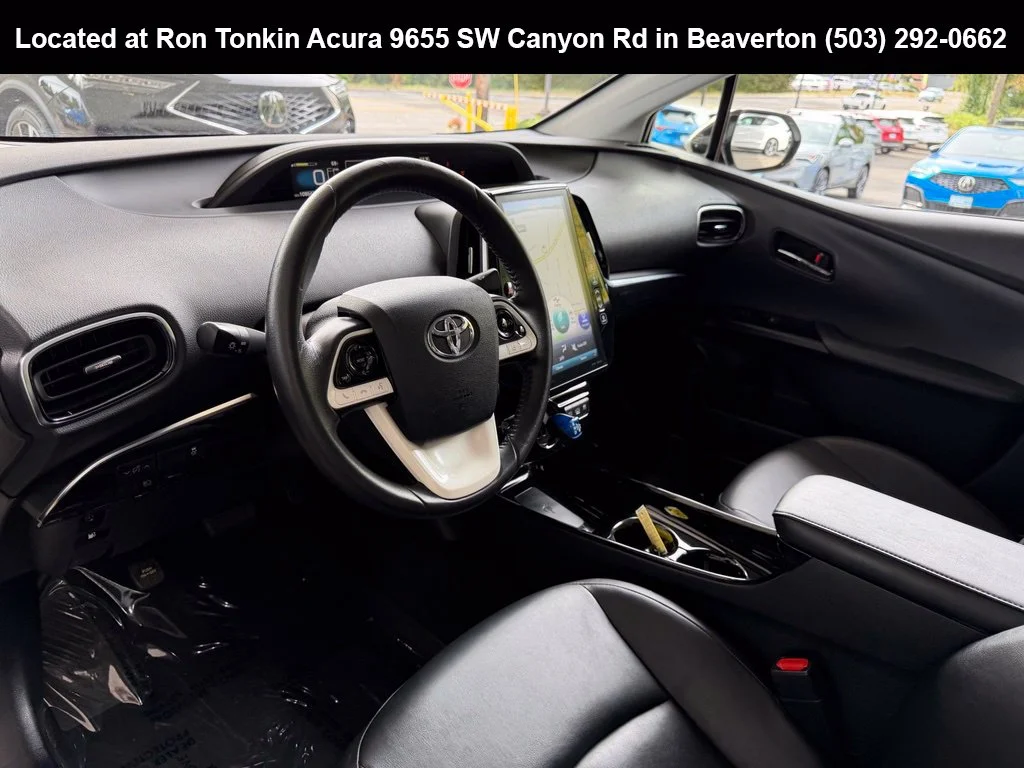 Used 2017 Blizzard Pearl Toyota Premium image 15