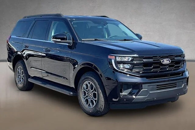 New 2027 Black Ford Active image 2