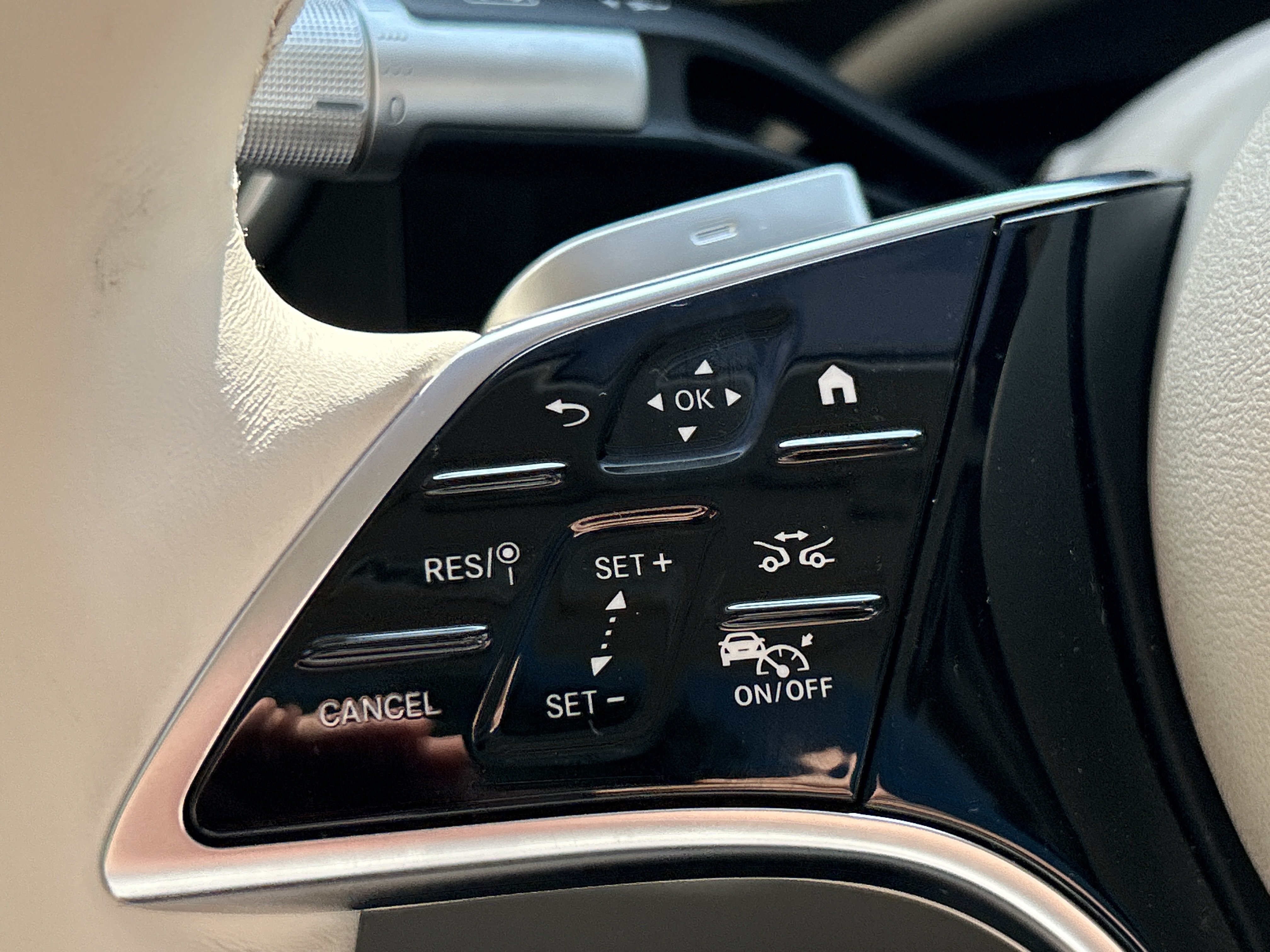 New 2026 Sonoran Brown Metallic Mercedes-Benz EQS 450 4MATIC® Sedan image 23
