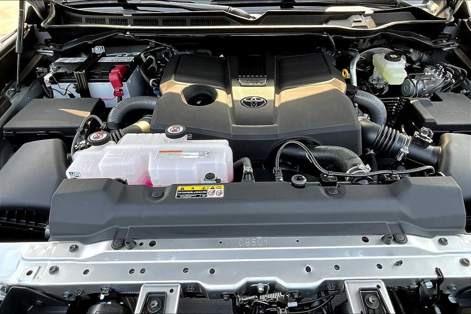 Used 2025 Celestial Silver Metallic Toyota SR5 image 19