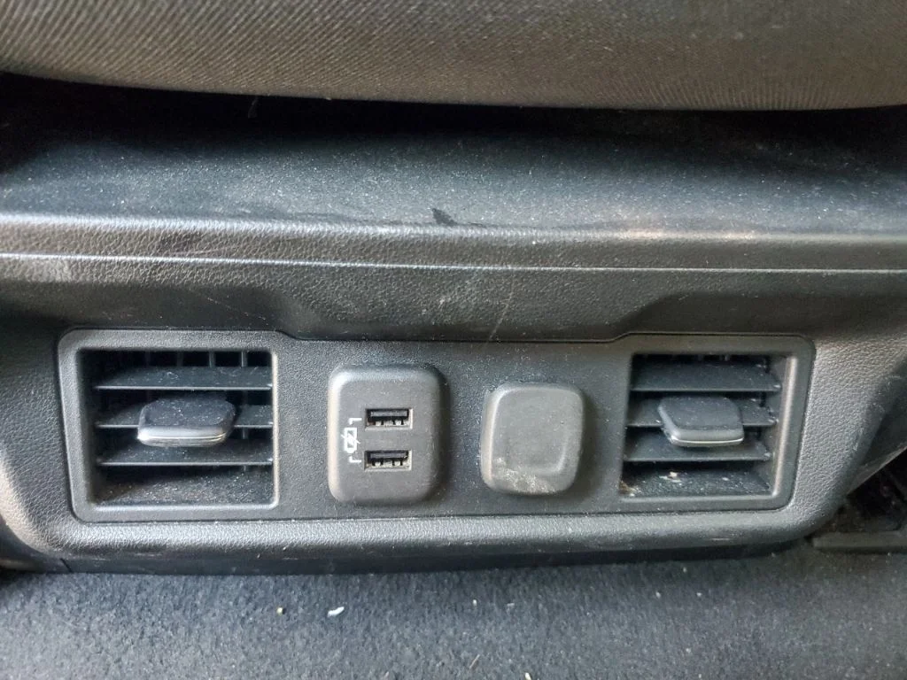 Used 2019  GMC SLE image 15