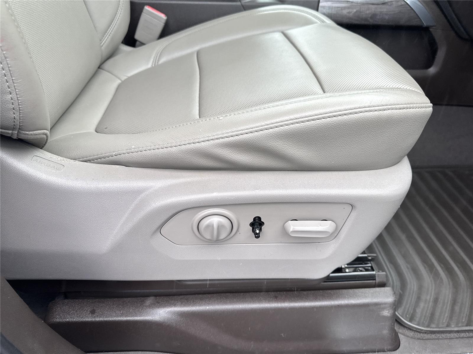 Used 2019 SILVER ICE METALLIC Chevrolet LTZ image 36