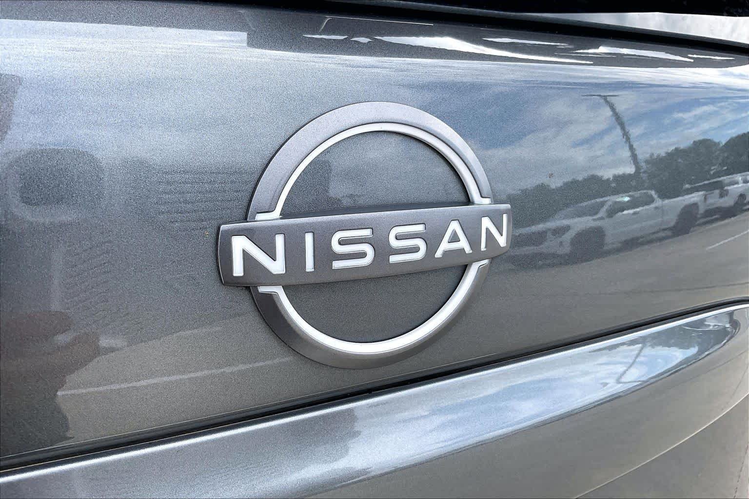 Used 2023 Gun Metallic Nissan SV image 30