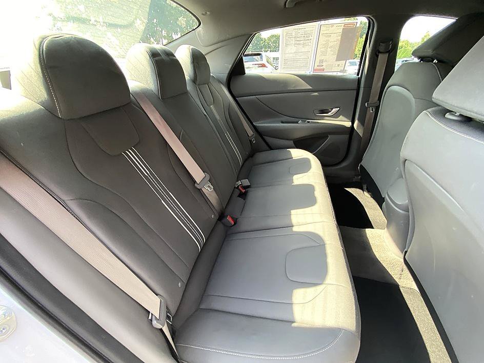 Used 2023 Lunar White Hyundai Blue image 20