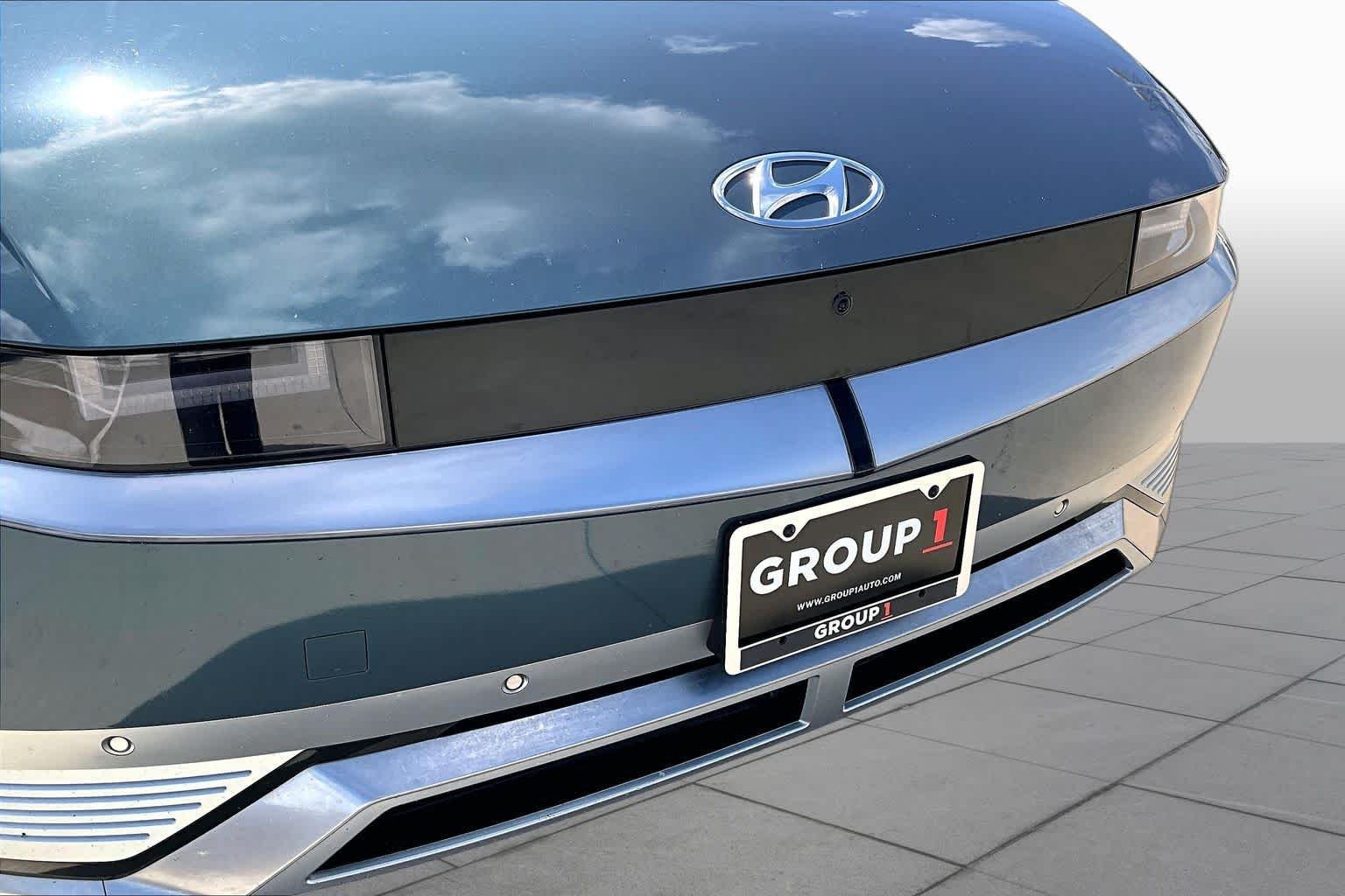 Used 2023 Digital Teal Hyundai Limited image 29
