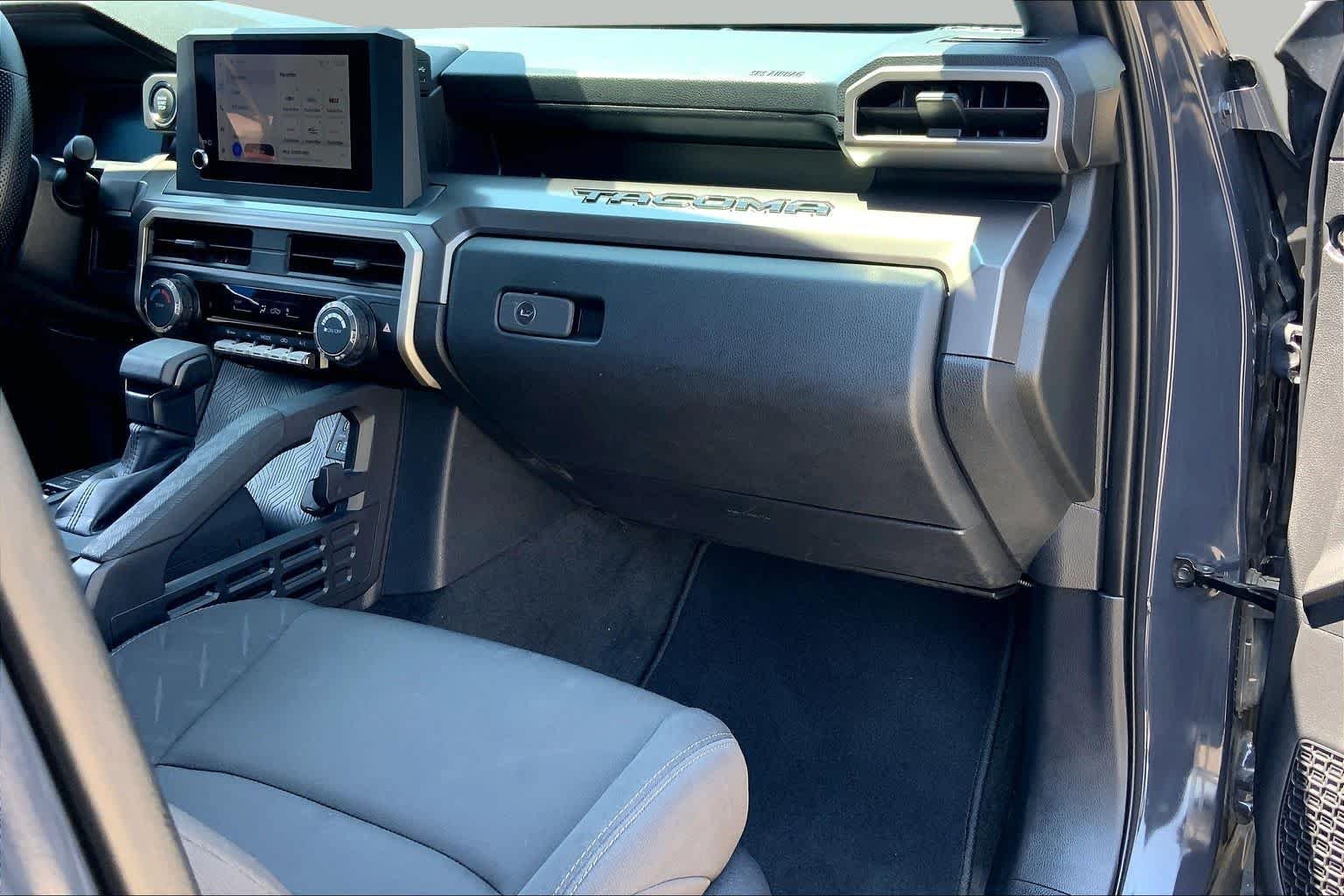 Used 2025 Underground Toyota SR5 image 18