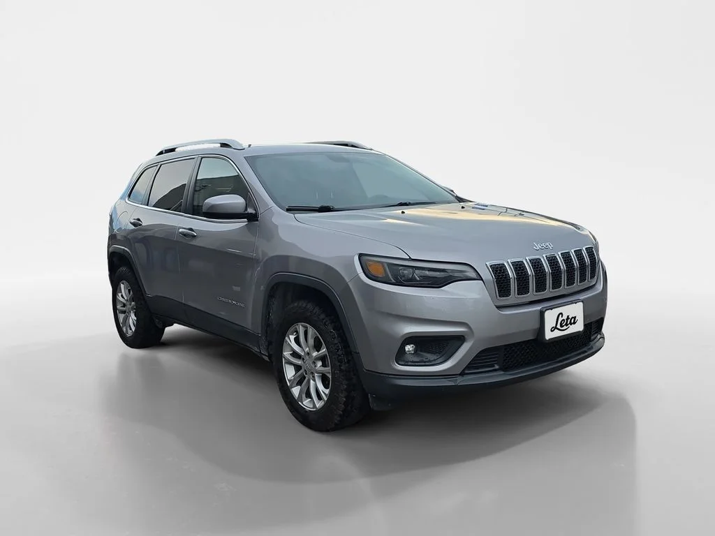 Used 2019 Jeep Cherokee Latitude with VIN 1C4PJMCB3KD289032 for sale in O'Fallon, MO