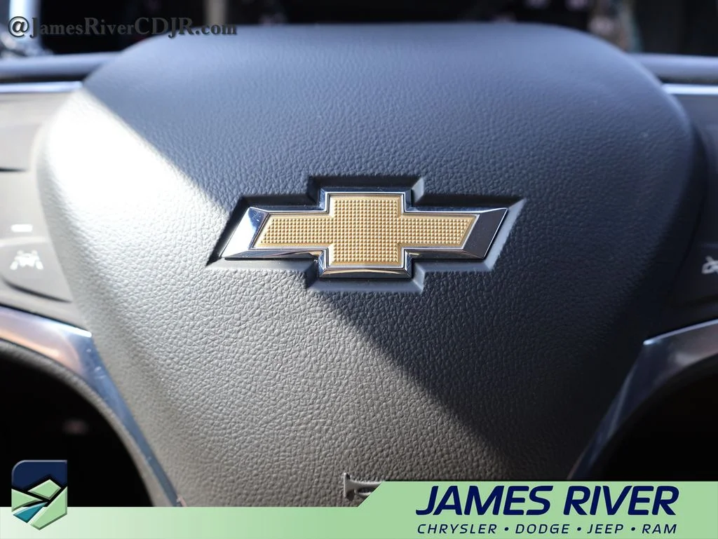 Used 2024 White Chevrolet LT image 26